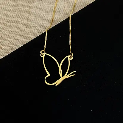 GARGANTILHA BORBOLETA VAZADA DOURADO
